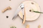 Couteau pliant Le Coq Français Rivière artisanal manche bois d'olivier 11,5cm + étui