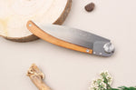 Couteau pliant Le Coq Français Jeanne d'Arc artisanal manche bois d'olivier 11,5cm + étui