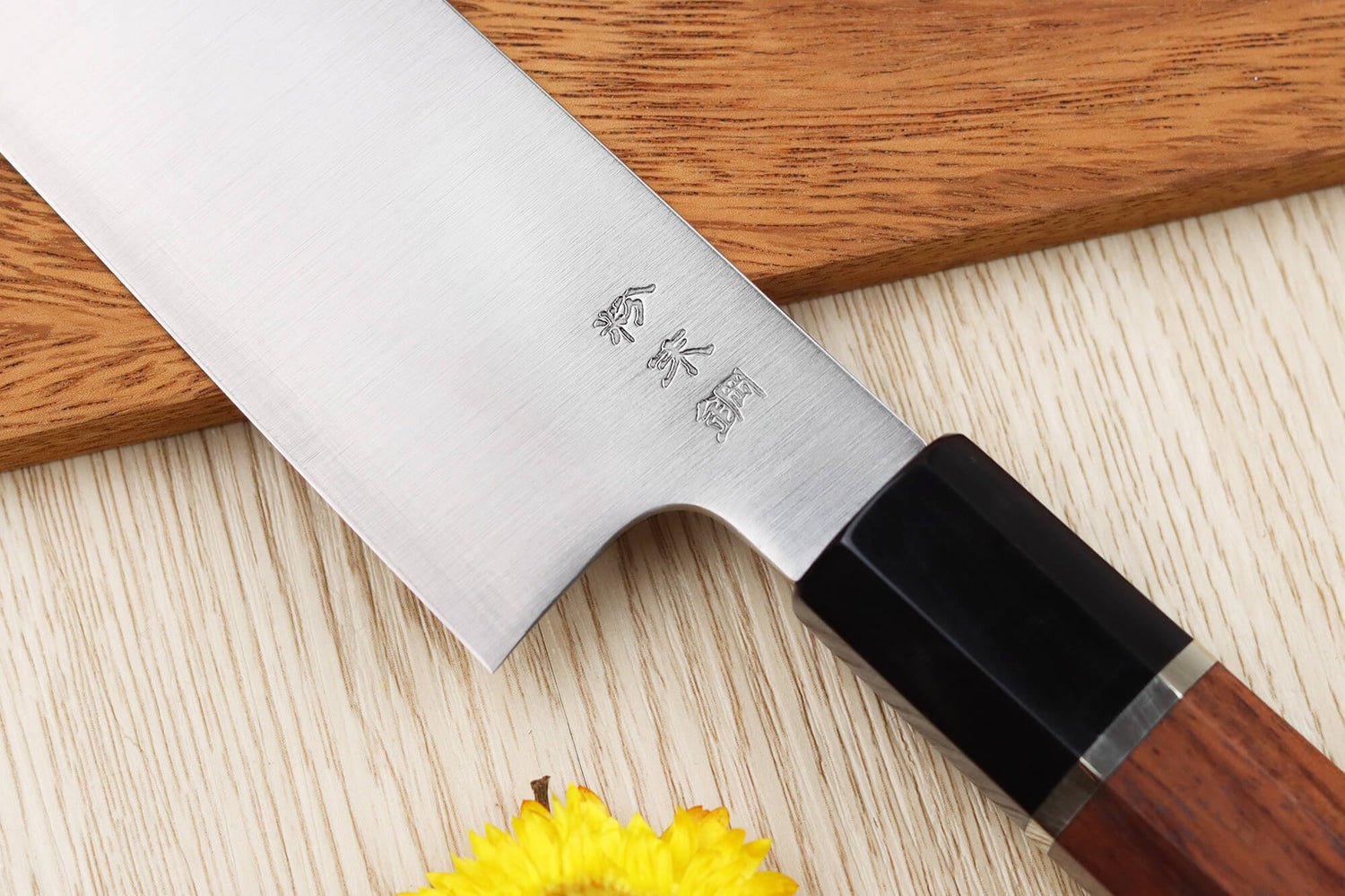 Couteau de chef kiritsuke 21cm japonais artisanal Sukenari SG2 San Maï manche en bois de rose