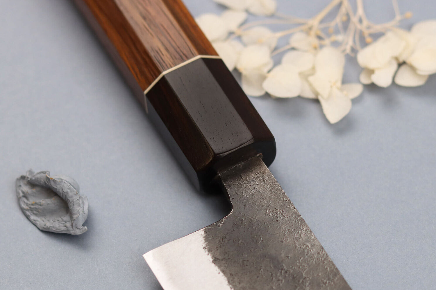 Couteau de chef 18cm japonais artisanal Yuzo Black Nashiji
