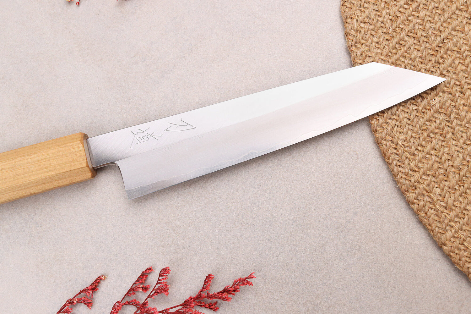 Couteau universel kiritsuke 15cm japonais artisanal Hado Ginsan Cherry