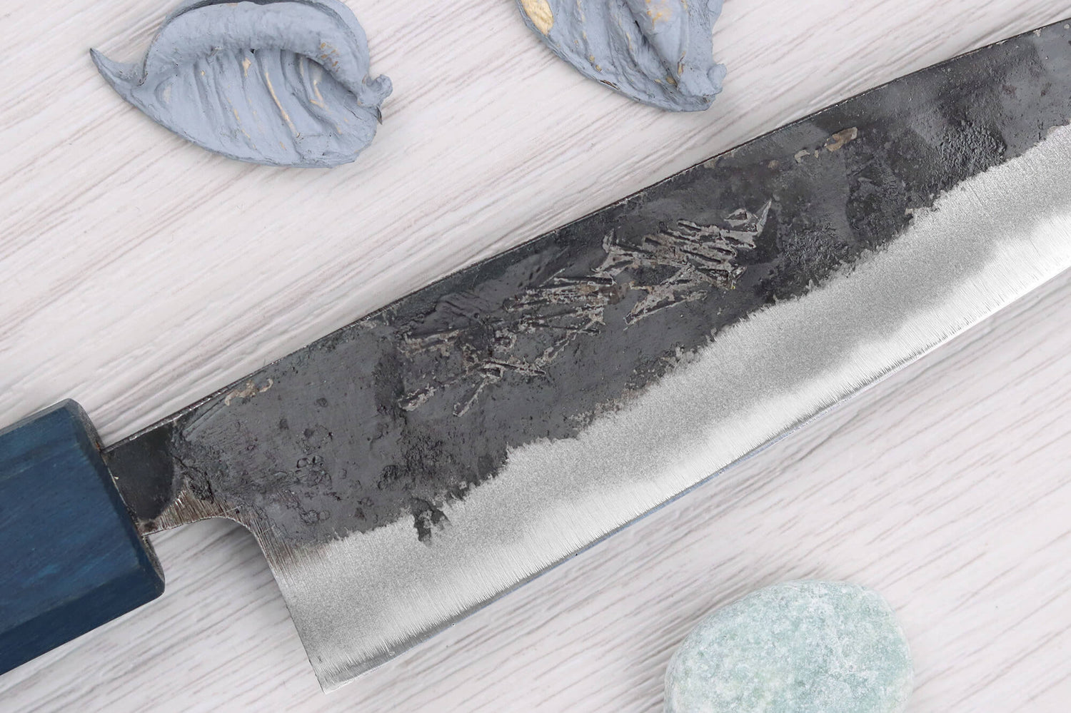 Couteau universel 13,5cm japonais artisanal Yoshihiro Rugged Black