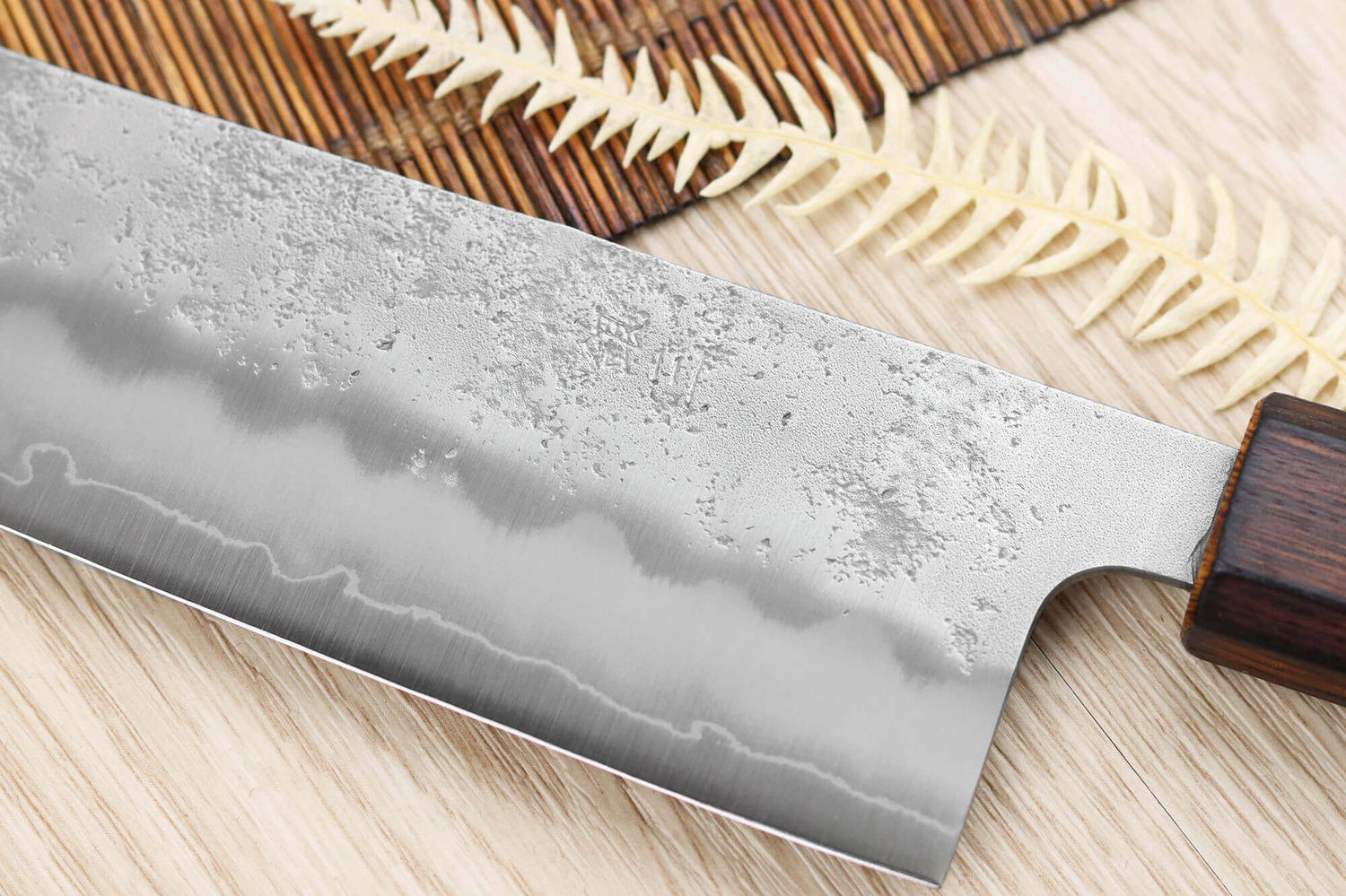 Couteau de chef japonais artisanal Wusaki Yoshi G3 chêne 24cm