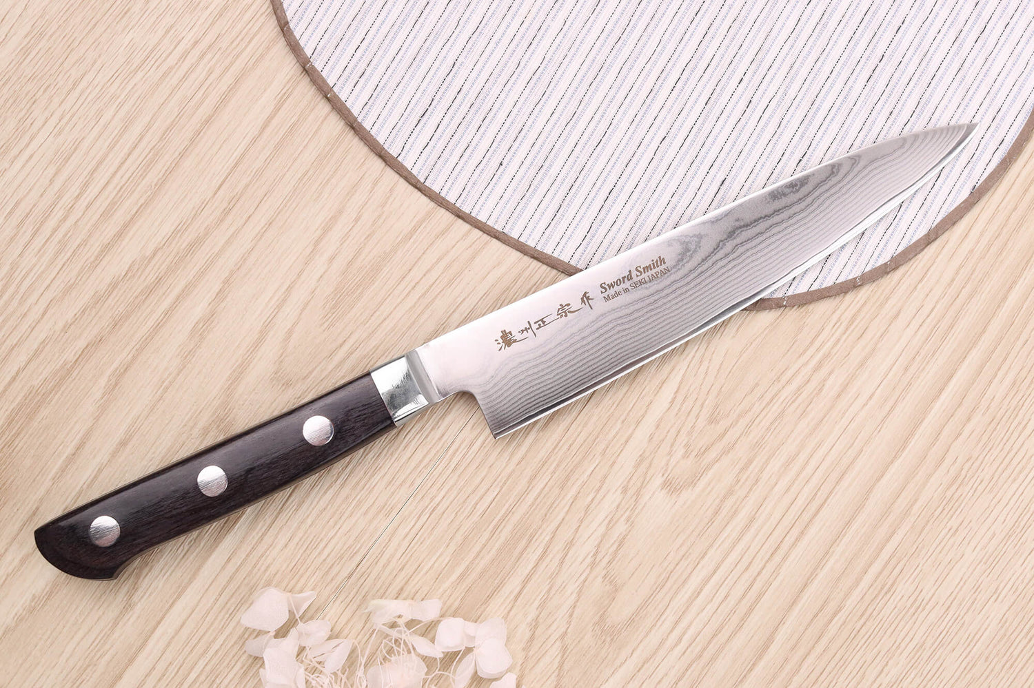 Couteau universel 15cm japonais Satake Cutlery damas 69 couches