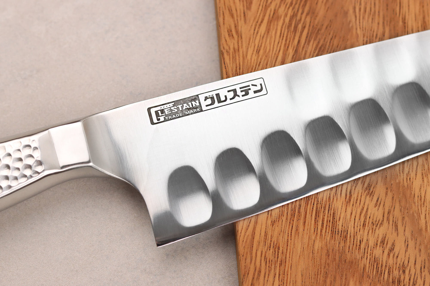 Couteau de chef alvéolé japonais Glestain Home Series 19cm