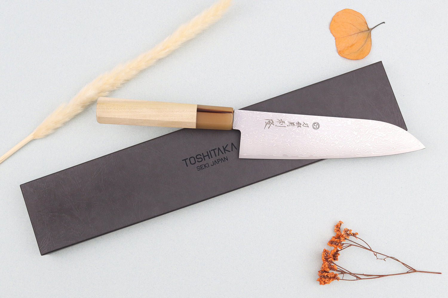 Couteau santoku 18cm japonais artisanal Toshitaka Suminagashi SG2 Damas