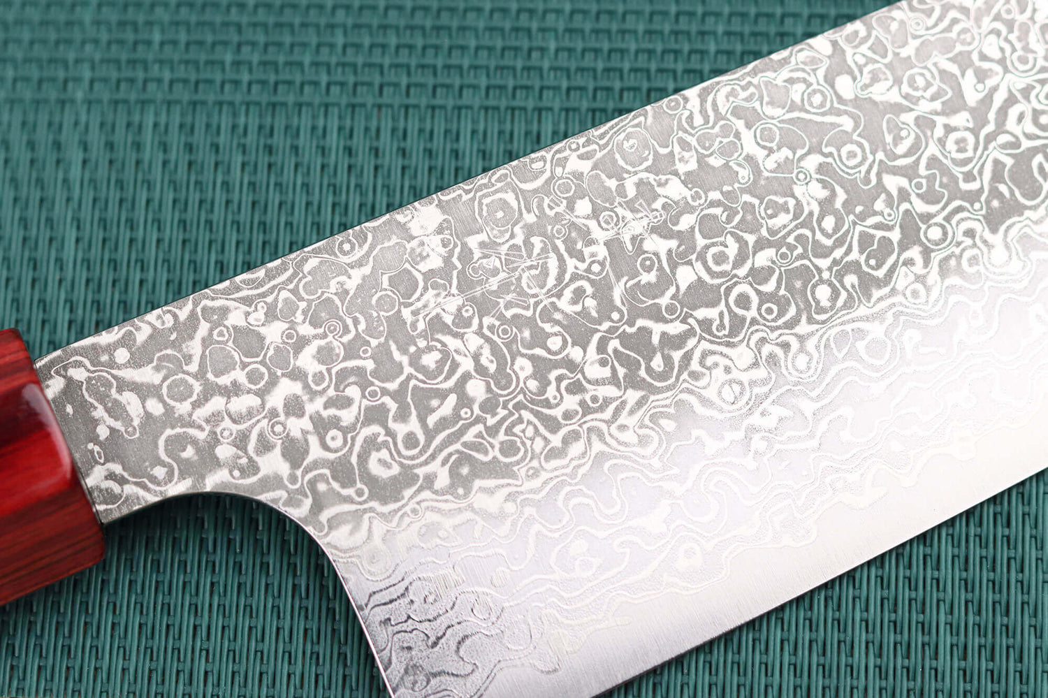 Couteau santoku japonais artisanal Kei Kobayashi SG2 Damas Heptagone 17cm
