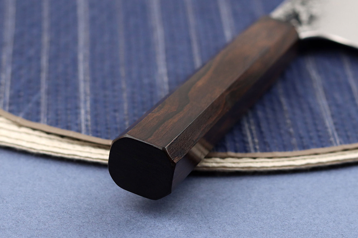 Couteau bunka 16,5cm japonais artisanal Hatsukokoro Ginga ATS-34 Damas ébène