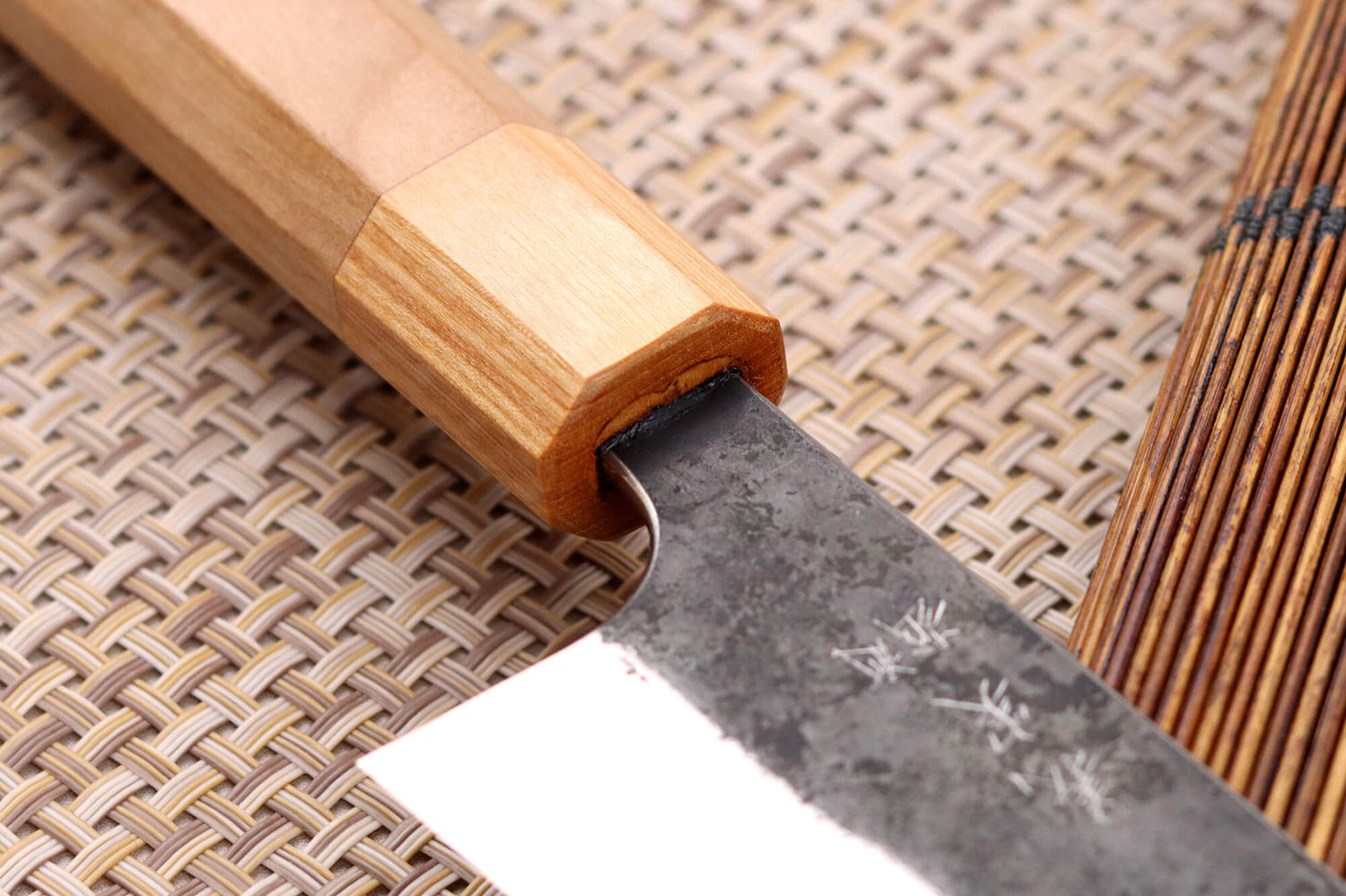 Couteau santoku japonais artisanal Yoshimi Kato AS Brut 16,5cm