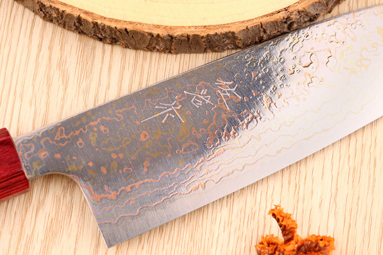 Couteau santoku 16,5cm japonais artisanal Takeshi Saji VG10 Rainbow