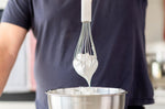 Fouet Kitchen Aid en acier inoxydable 27cm - Blanc porcelaine