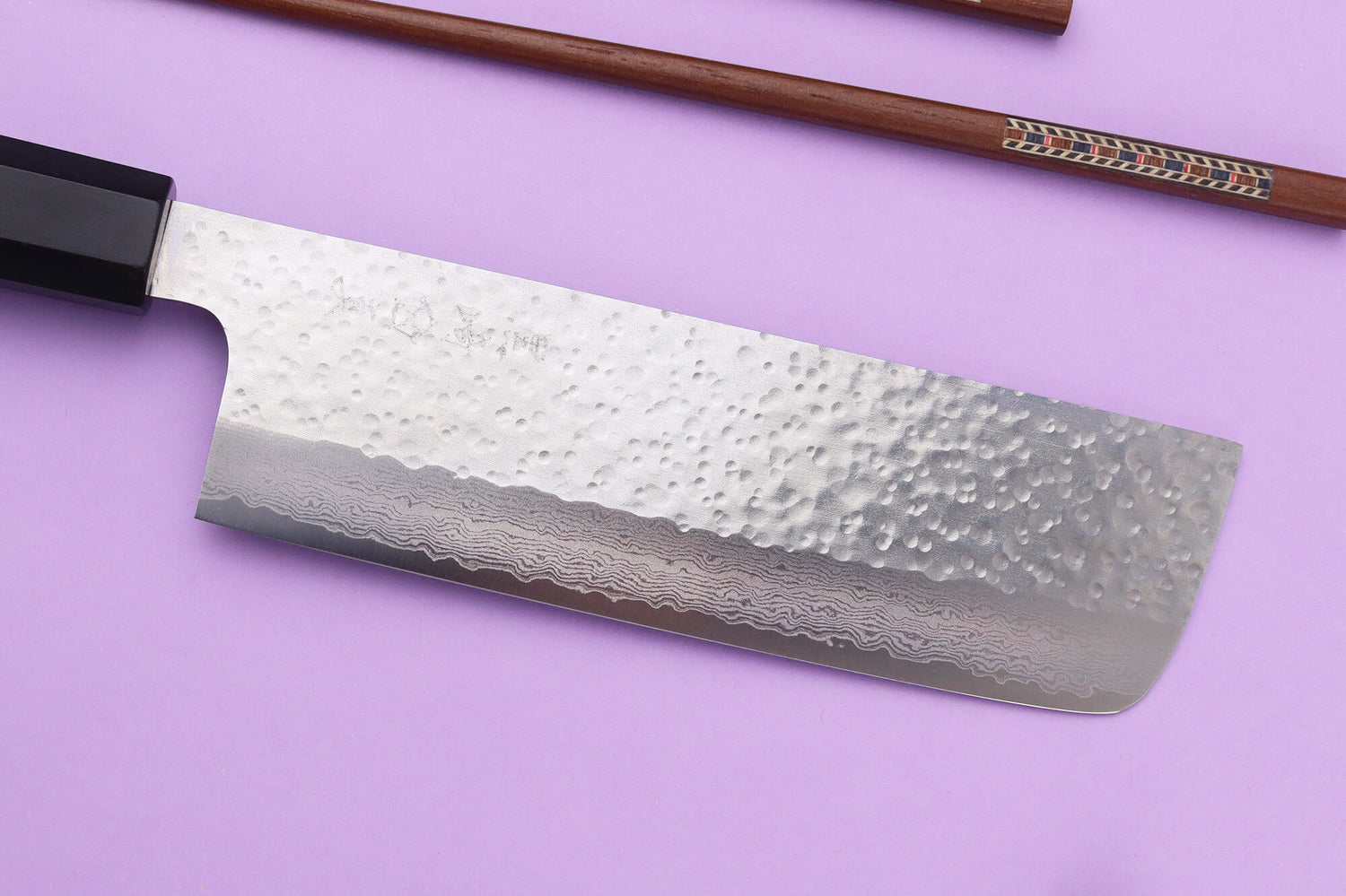 Couteau nakiri 16,5cm japonais artisanal Makoto Kurosaki VG7 Damas martelé