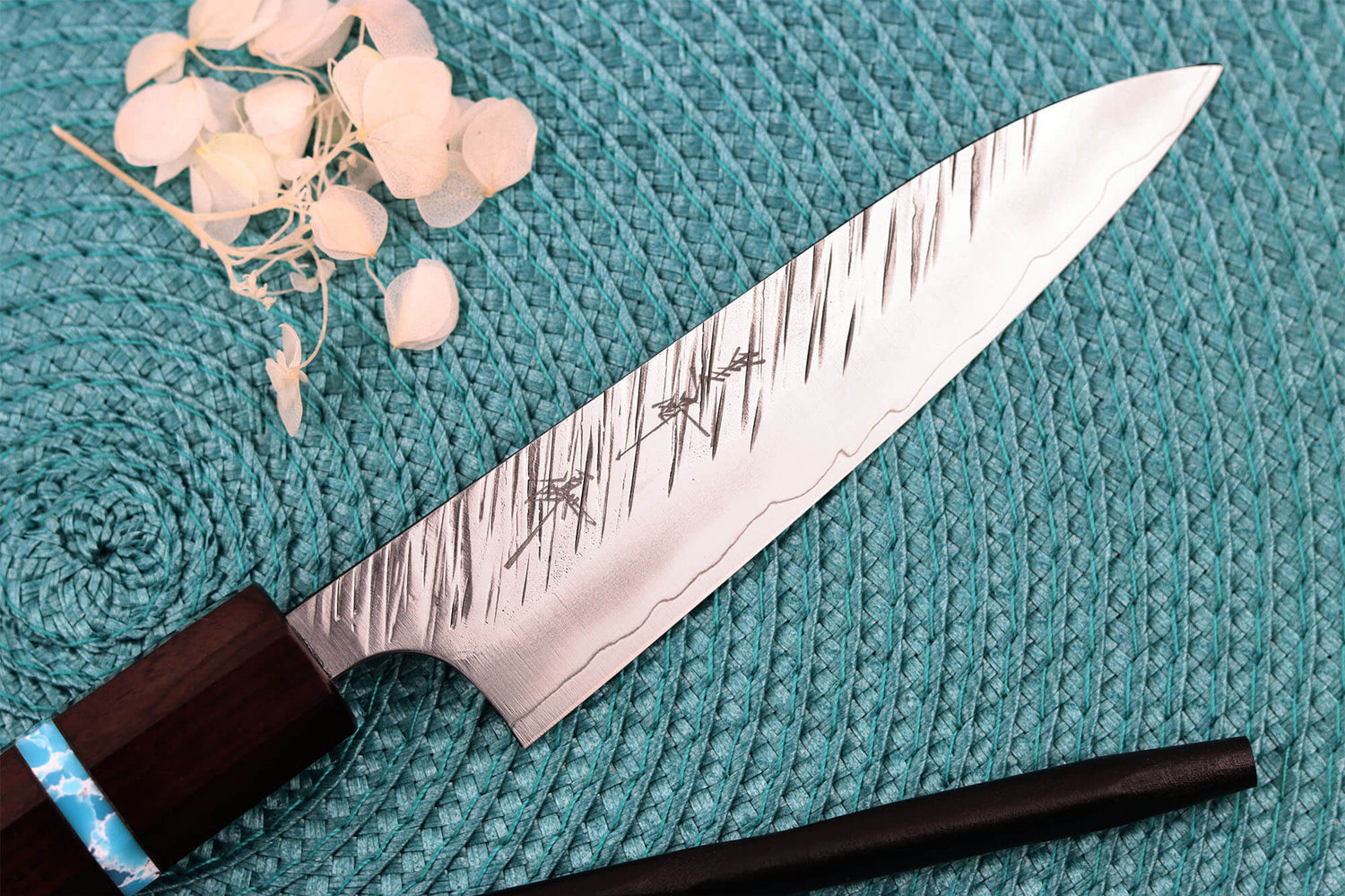 Couteau universel japonais artisanal Yu Kurosaki Fujin 12cm SG2 turquoise