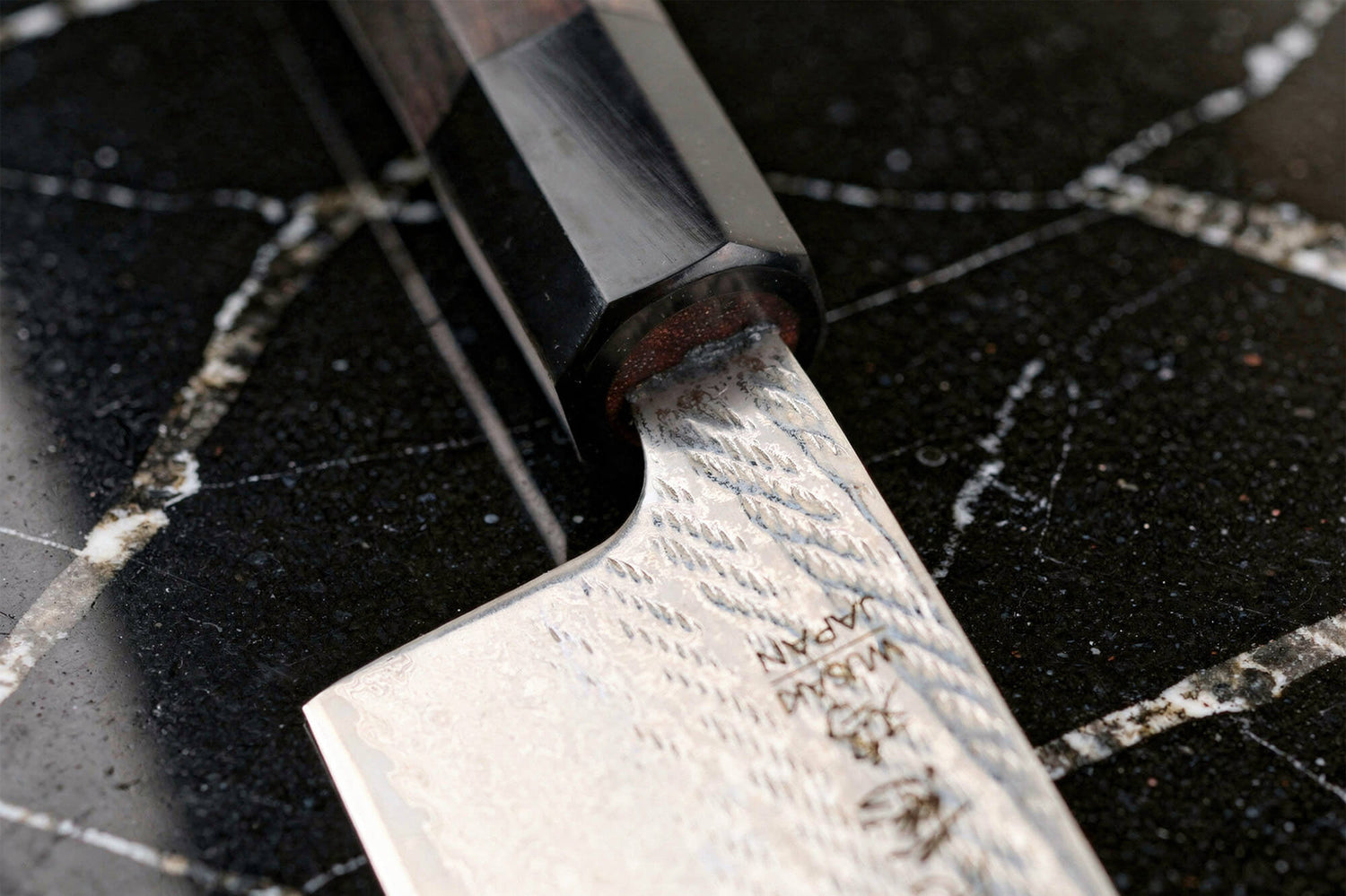 Couteau de chef 21cm japonais artisanal Wusaki Kuronawa G3 damas