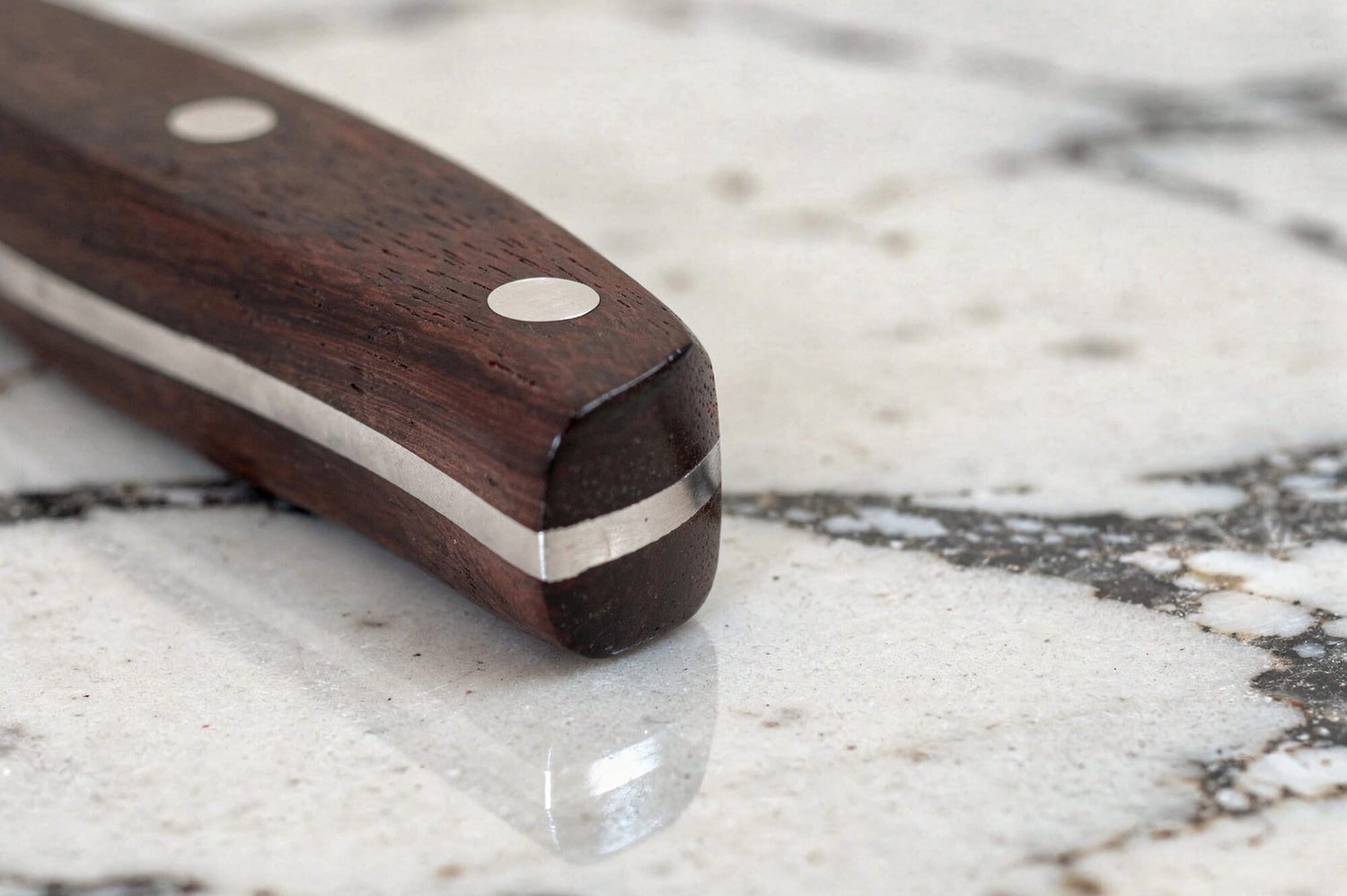 Couteau d'office 9cm Guillaume Leonard Cuistot en acier inoxydable et bois de santal rouge