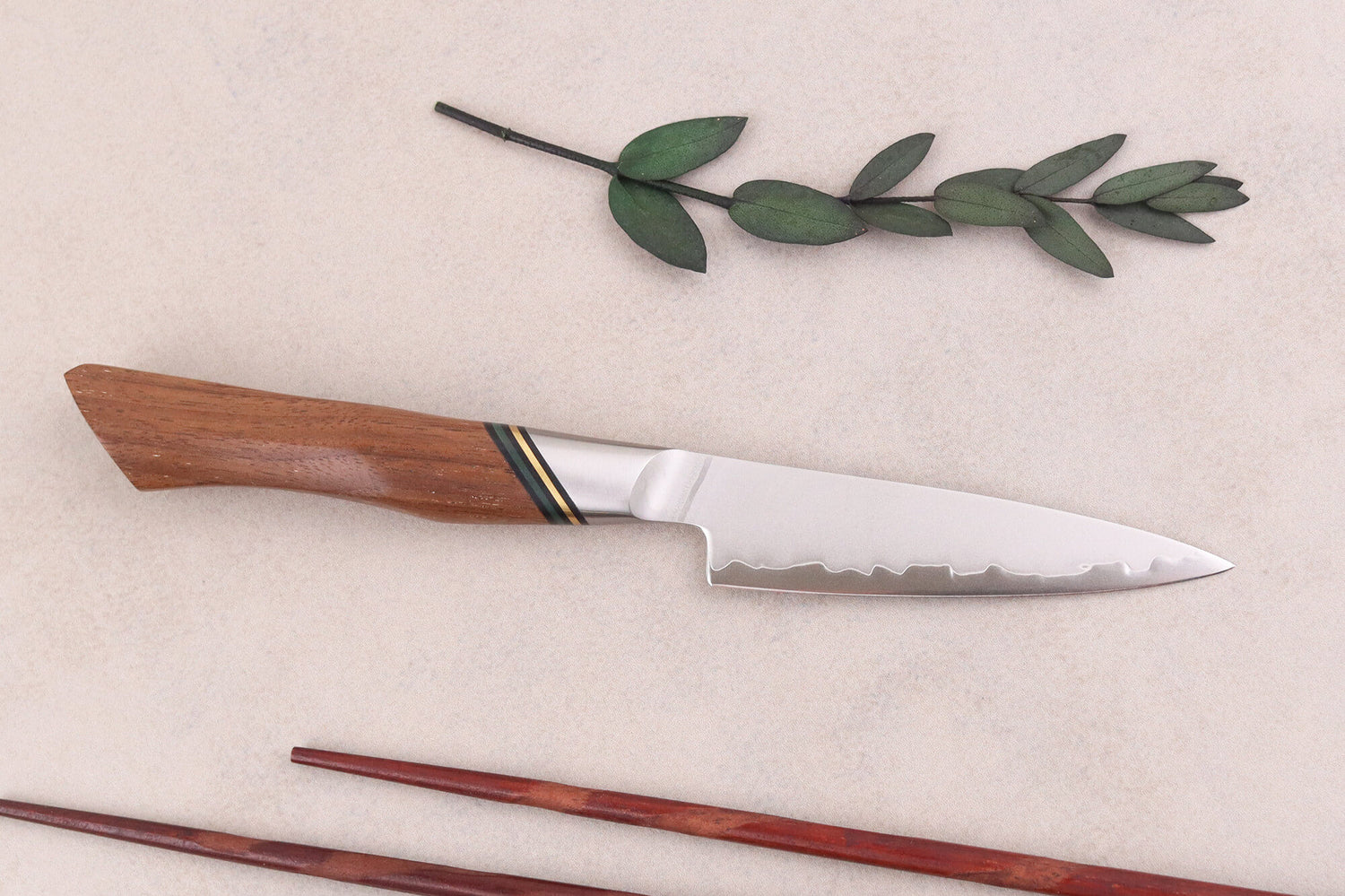 Couteau d'office 9cm Ryda Knives A-30 San Maï et manche en noyer