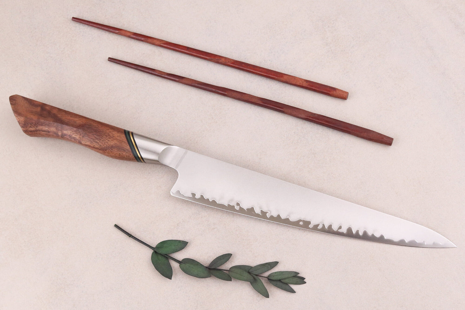Couteau à découper 20,5cm Ryda Knives A-30 San Maï et manche en noyer