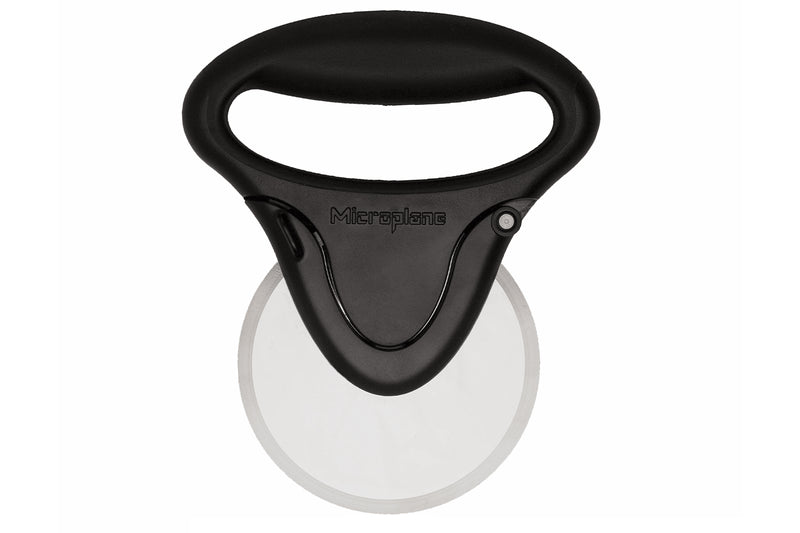 Roulette à pizza Microplane EASY PREP noire poignée ergonomique