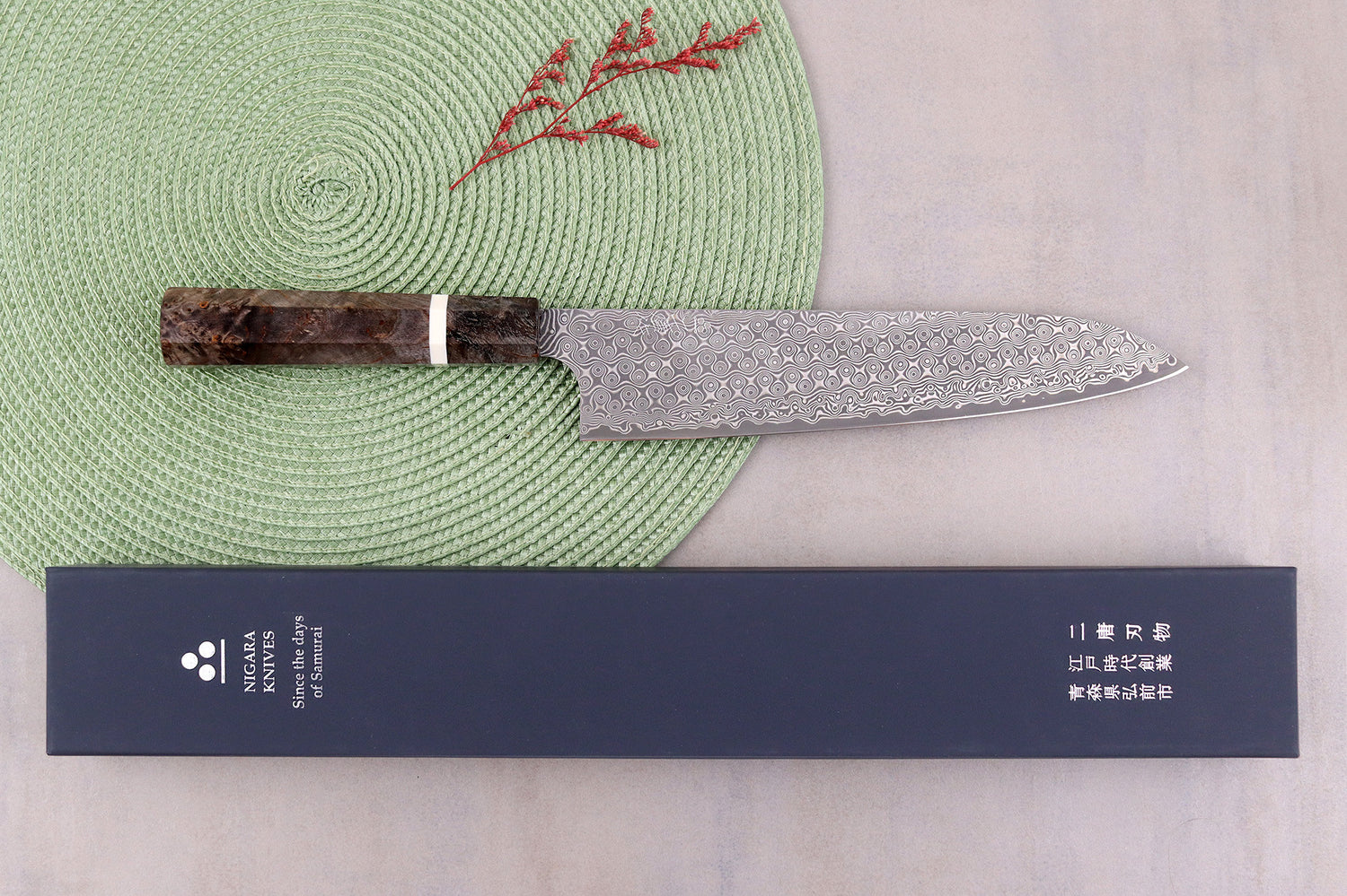 Couteau de chef 23cm japonais artisanal Nigara Hamono Anmon Damascus SG2