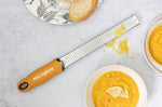 Râpe-zesteur Microplane Premium Classic Jaune Moutarde - 20,3cm