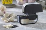 Coupe-ail Microplane noir avec grattoir