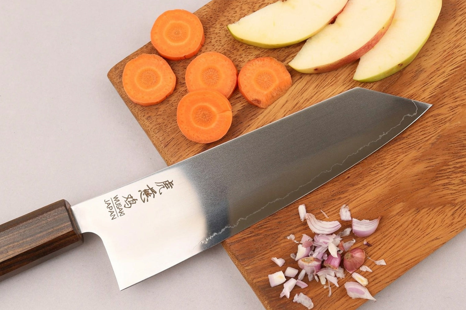 Couteau santoku kiritsuke 17,5cm japonais artisanal Wusaki Hikari SLD manche bubinga