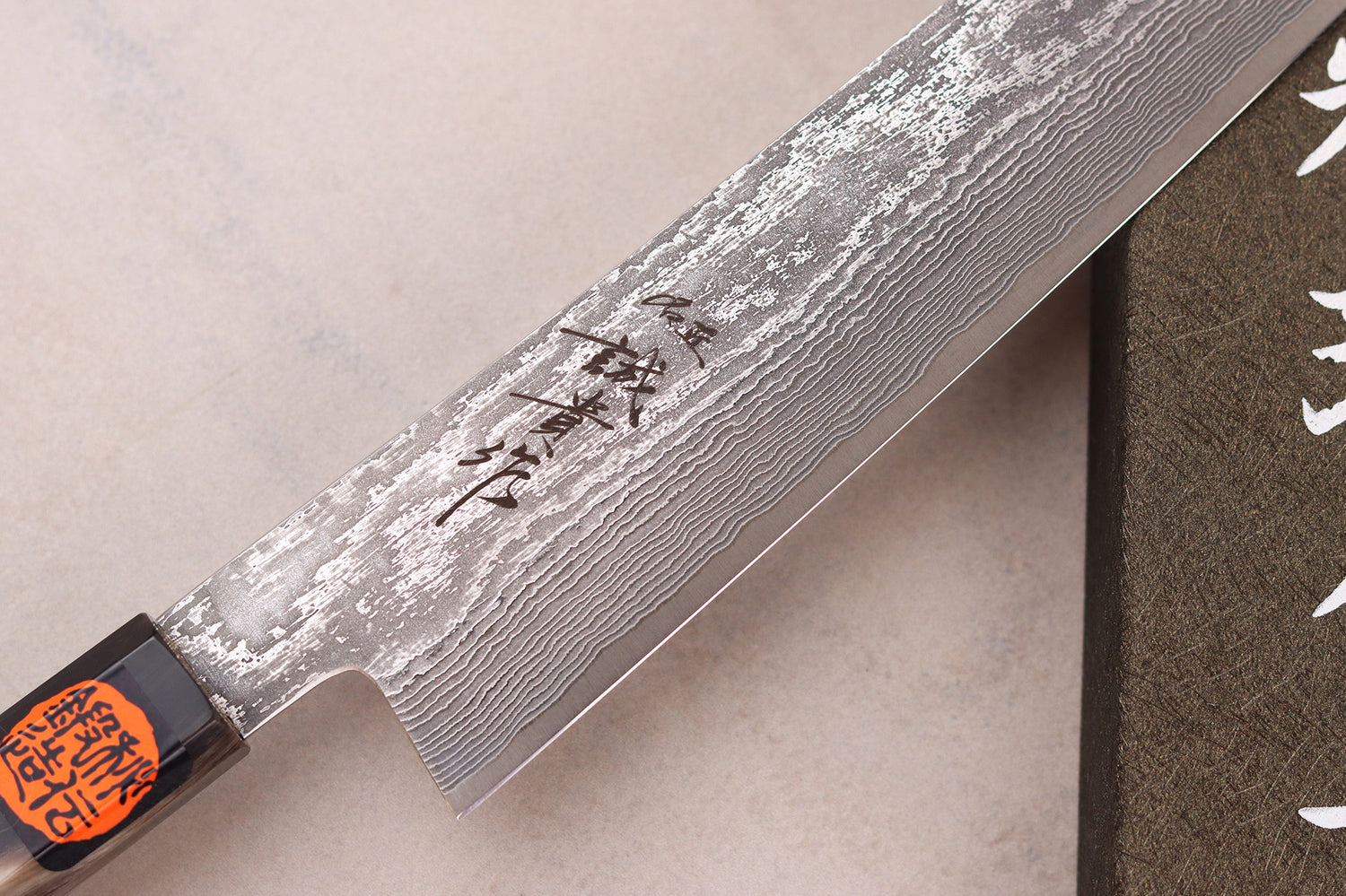 Couteau sujihiki 27cm japonais artisanal Shigeki Tanaka SG2 Kurozome Damas ébène