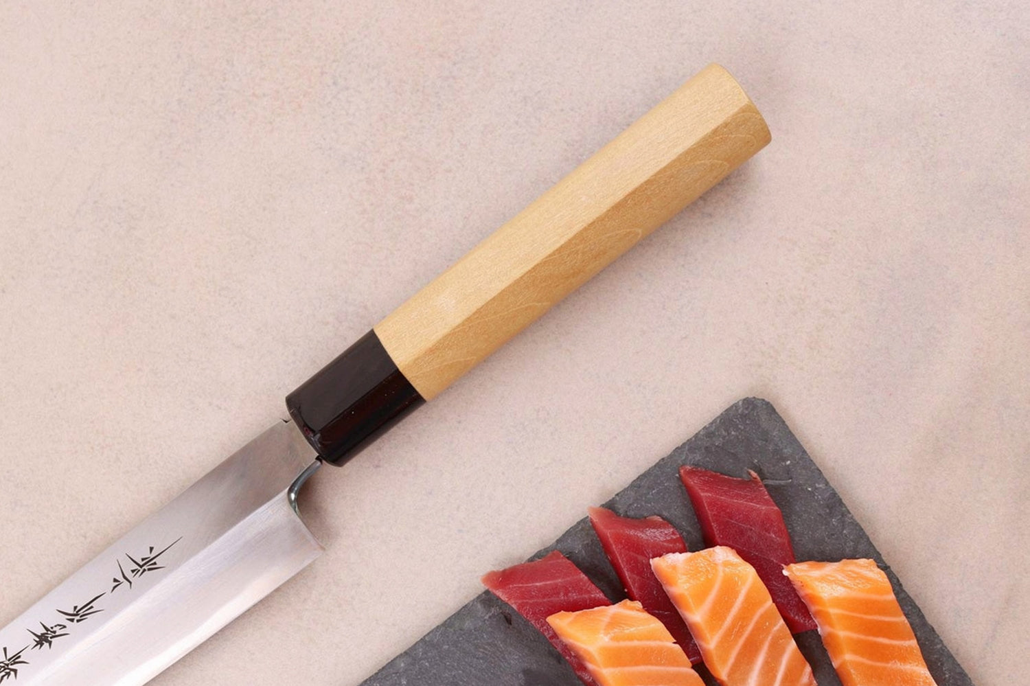 Couteau yanagiba 27cm japonais artisanal Sakai Takayuki Honkasumi pour gaucher