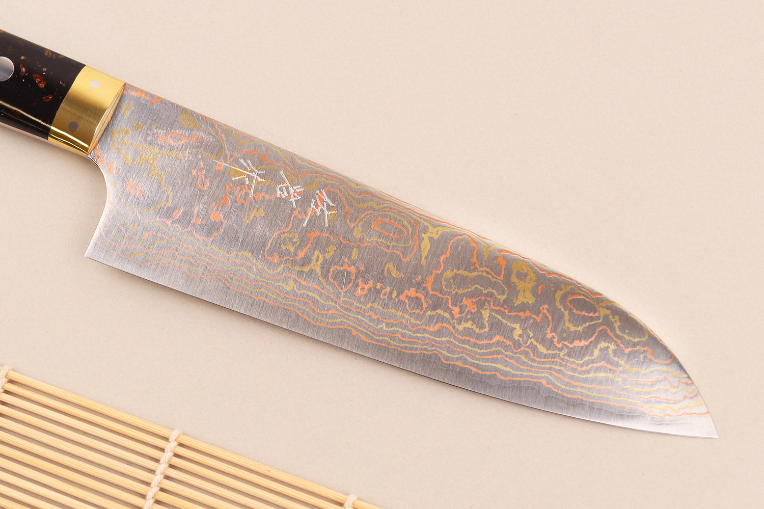 Couteau santoku 16,5cm japonais artisanal Takeshi Saji BS2 Rainbow