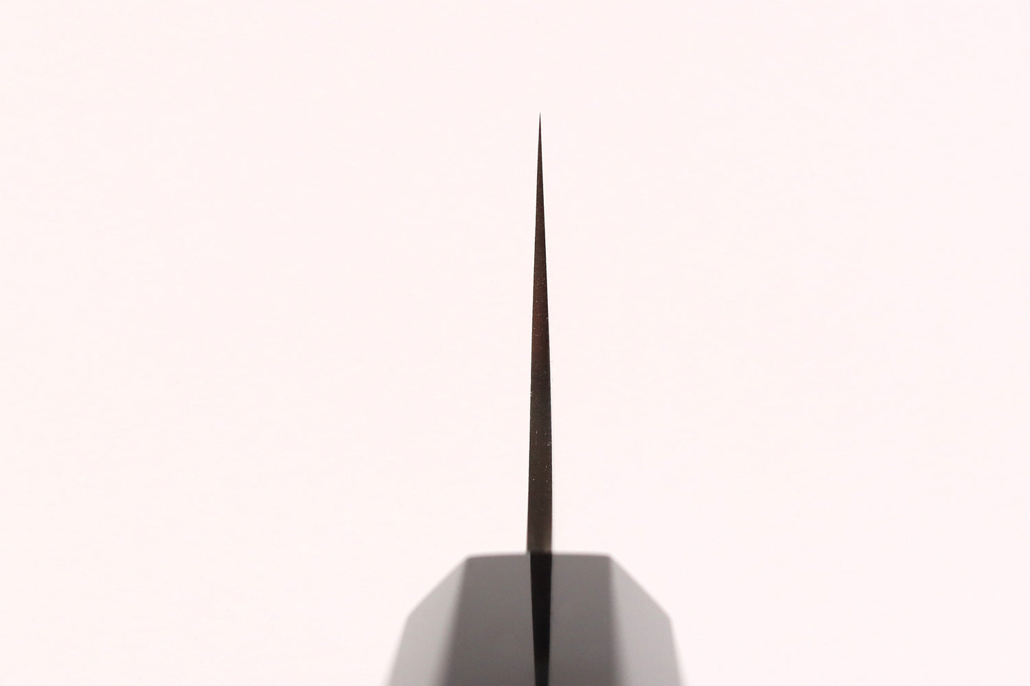 Couteau de chef 20cm japonais artisanal Hatsukokoro Chromax manche en teck