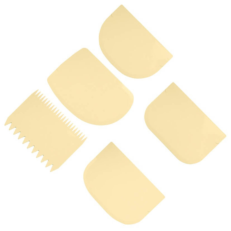 Jeu de 4 cornes à pâte + 1 peigne de pâtisserie