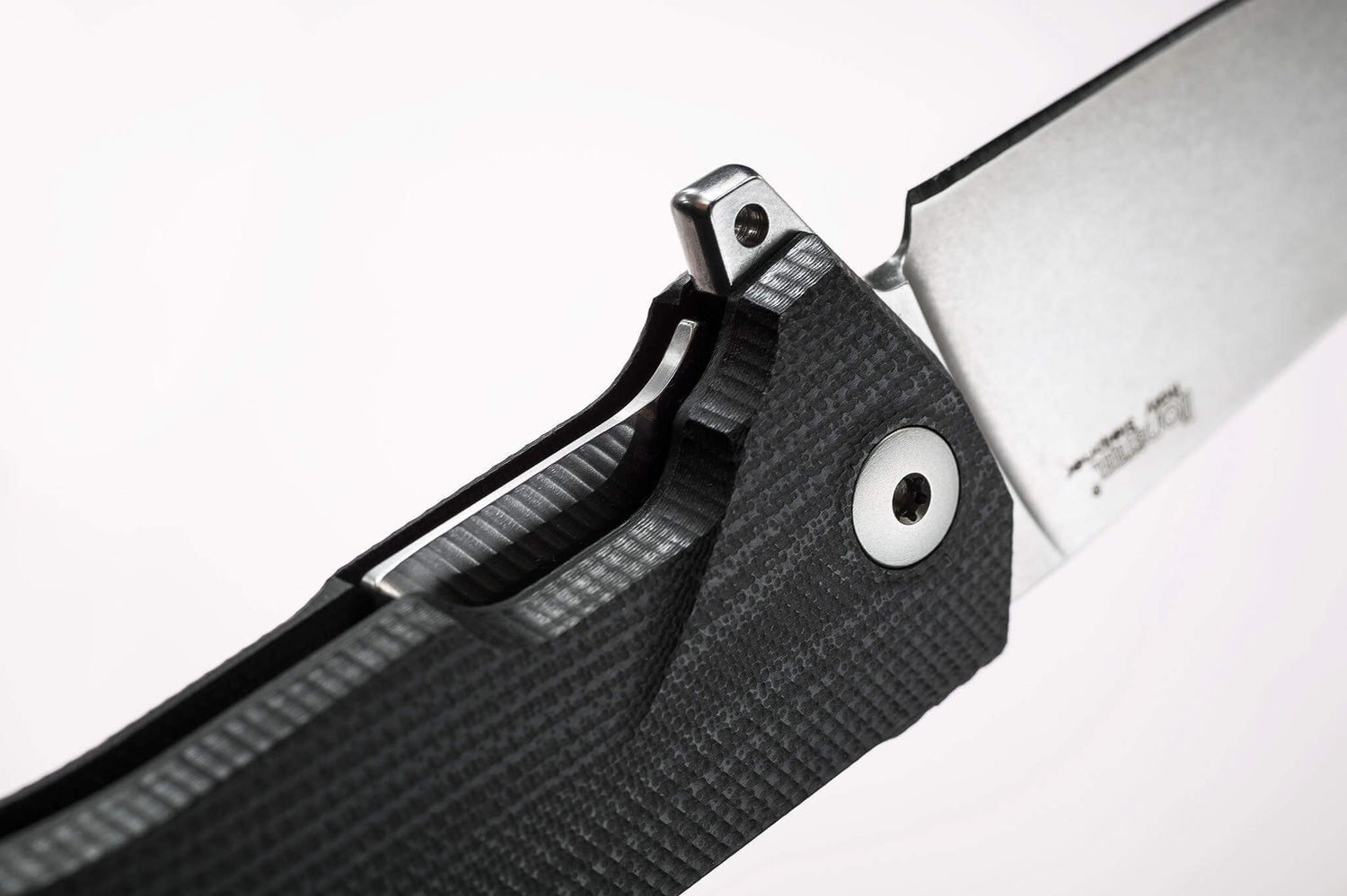 Couteau pliant LionSteel KUR manche G10 ou olivier 12cm - Noir