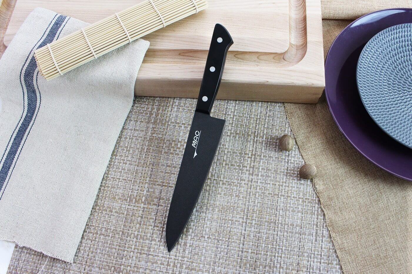 Couteau de chef japonais MAC Black 18cm