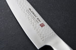 Couteau santoku japonais Global Sai M03 lame martelée 13,5cm