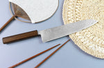 Couteau de chef japonais artisanal Wusaki Unagi AUS10 damas 24cm manche chêne
