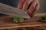 Couteau de chef kiritsuke Kotai lame martelée 20cm manche ébène avec fourreau