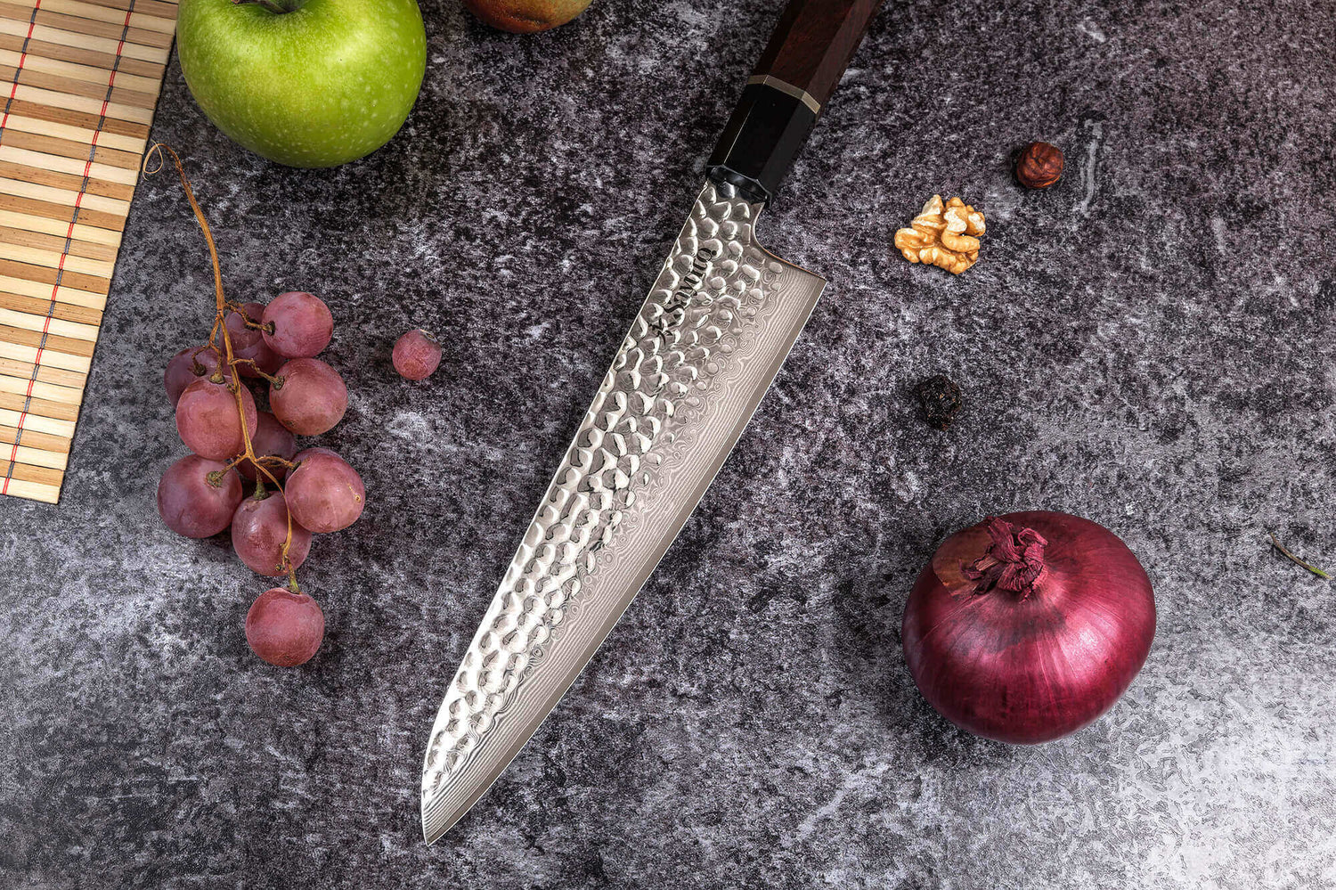 Couteau de chef Sayuto Desert Damas martelé 21cm