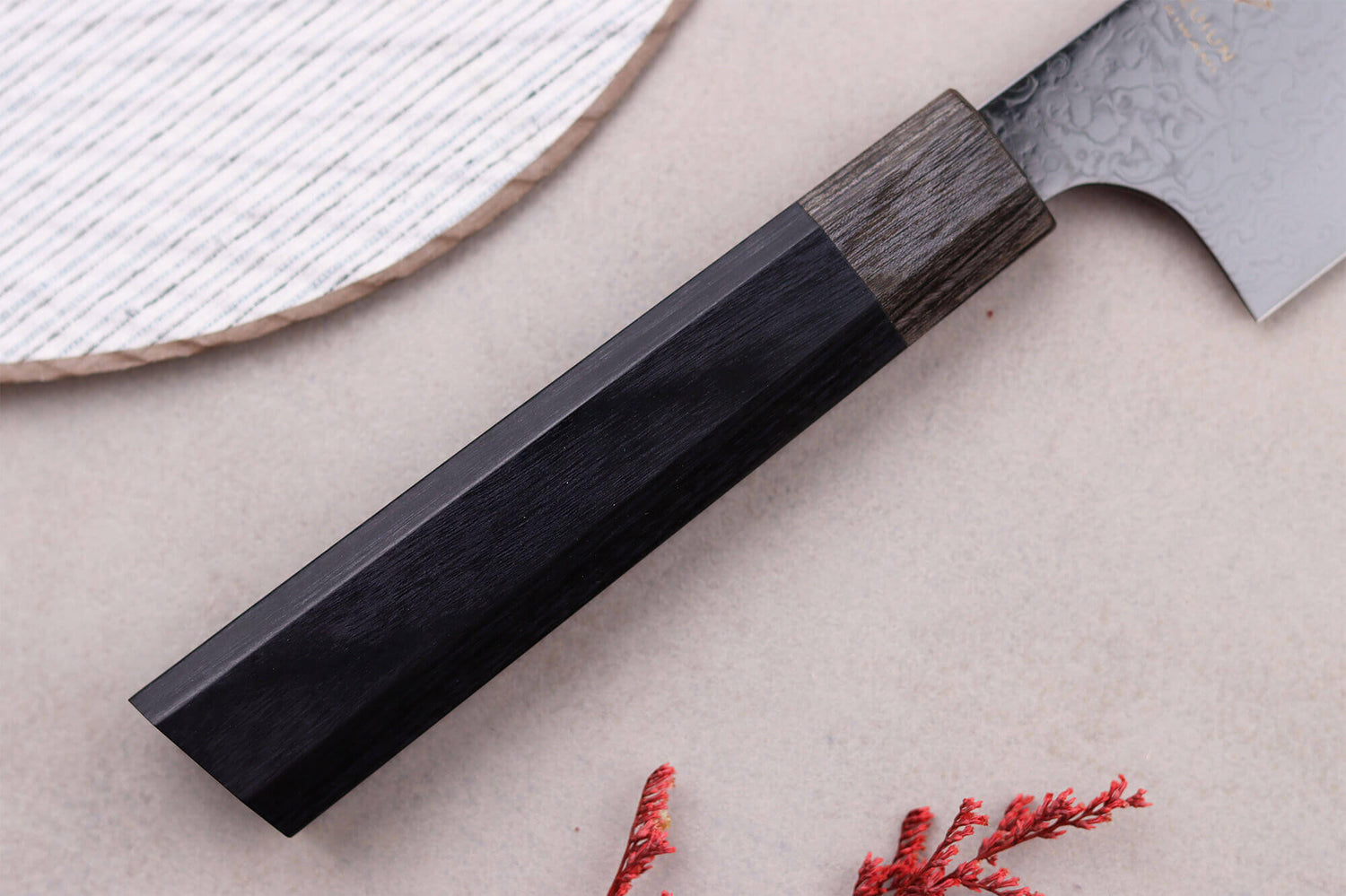 Couteau de chef kiritsuke japonais Kanetsugu Zuiun Kiwami revêtement DLC 21cm