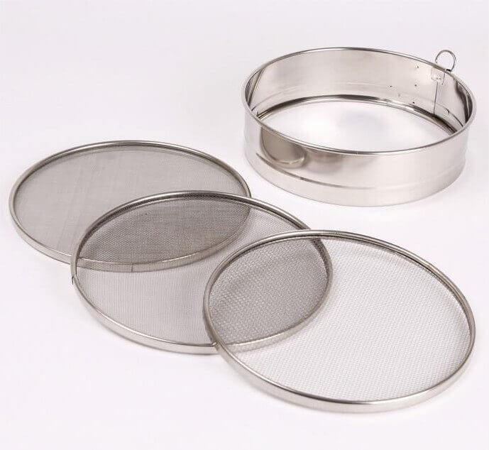 Tamis 3 grilles inox - 20cm