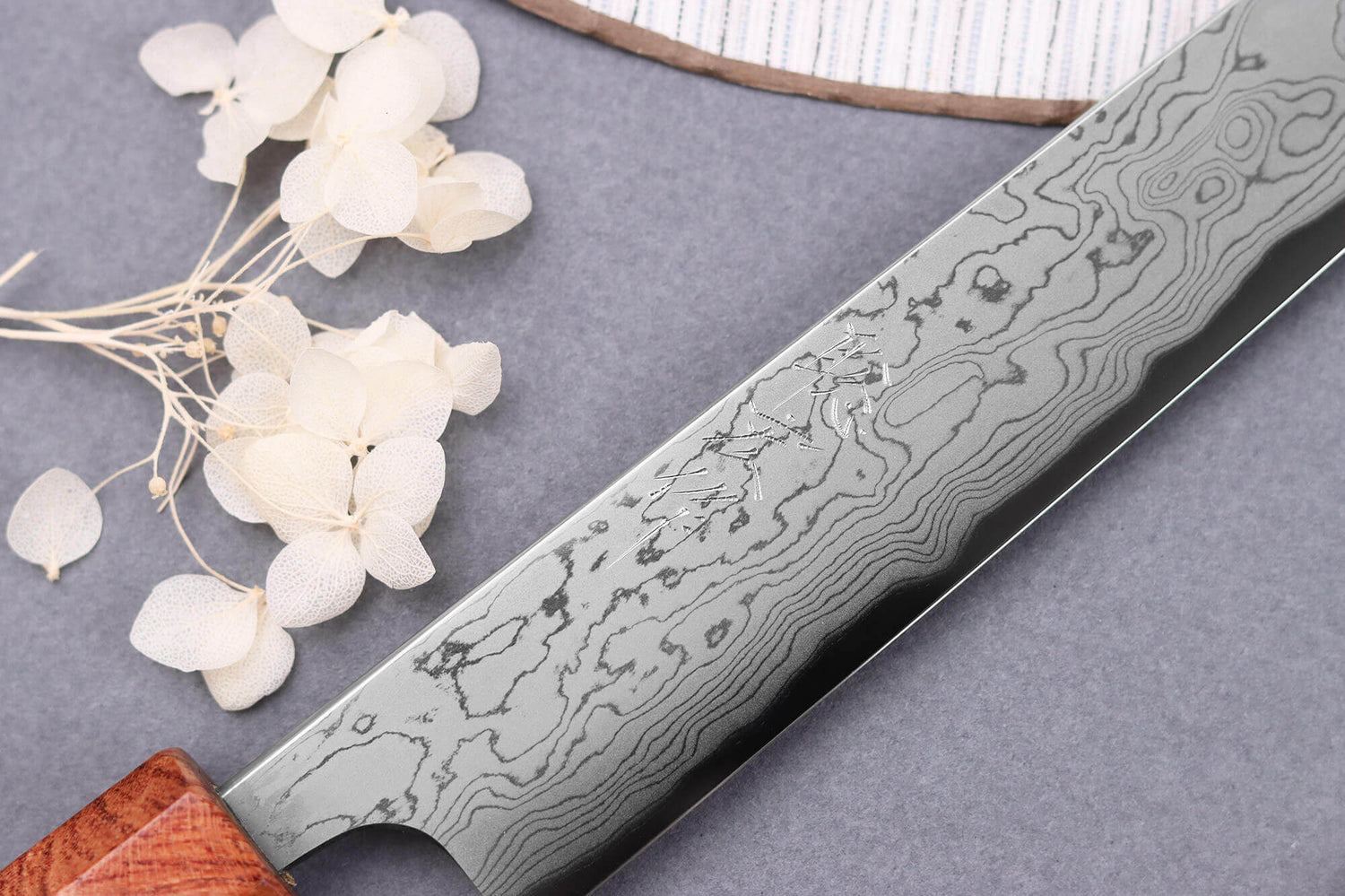 Couteau sujihiki 21cm japonais artisanal Toshihiro Wakui Aogami 2 damas laminé