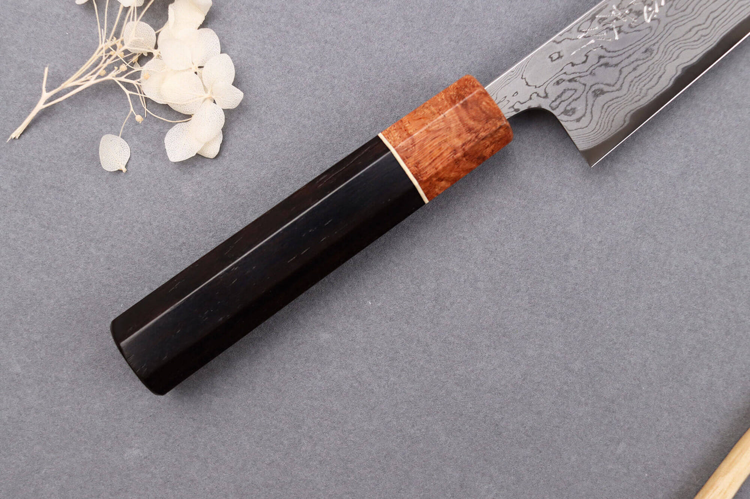 Couteau universel 15cm japonais artisanal Toshihiro Wakui Aogami 2 damas laminé