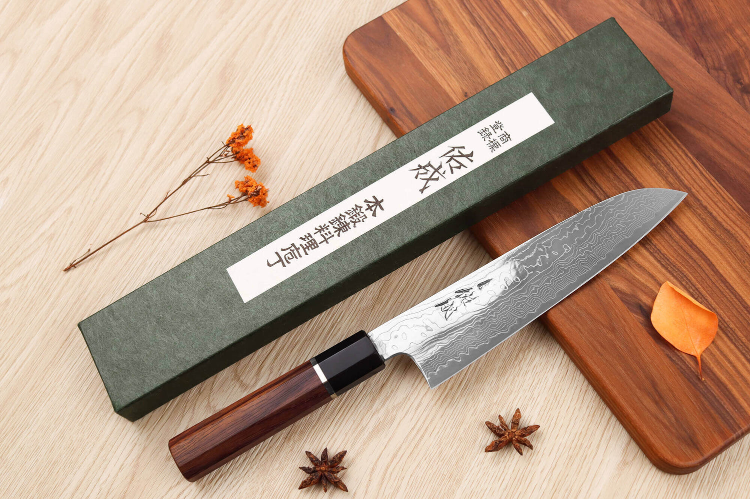 Couteau santoku 19,5cm japonais artisanal Sukenari SG2 damas